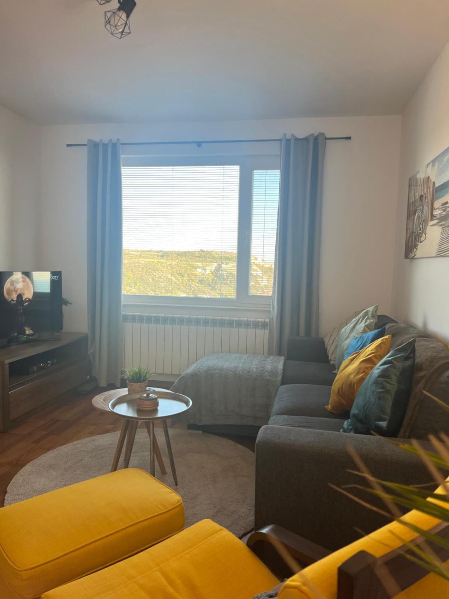 Kakavanen'S Sea View Apartment Baltsjik Eksteriør bilde
